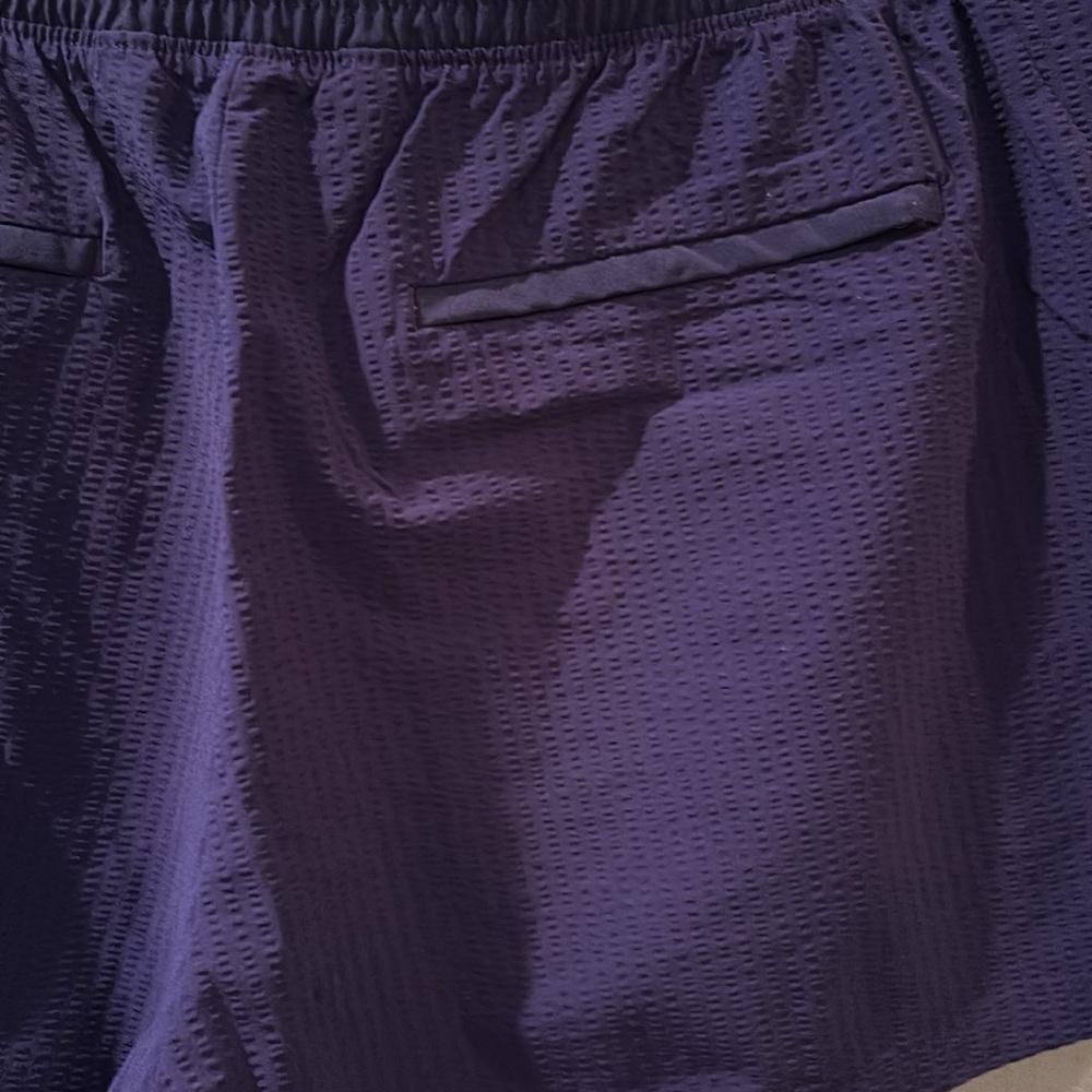 Athleta Textured Brooklyn Shorts, Purple, Size 14 - Picture 3 of 5